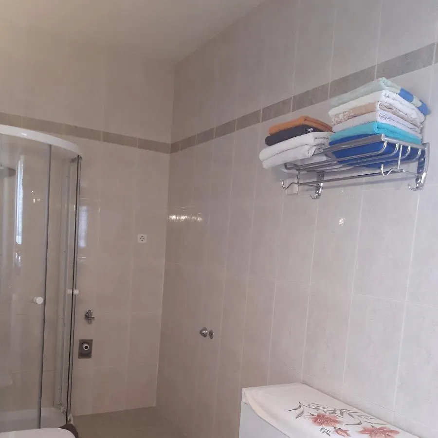 Apartment Nevija E Natale Opric 0*,