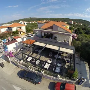 Domic Apartament Slatine